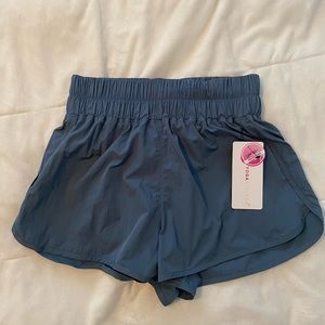 Yogalicious Medium Shorts